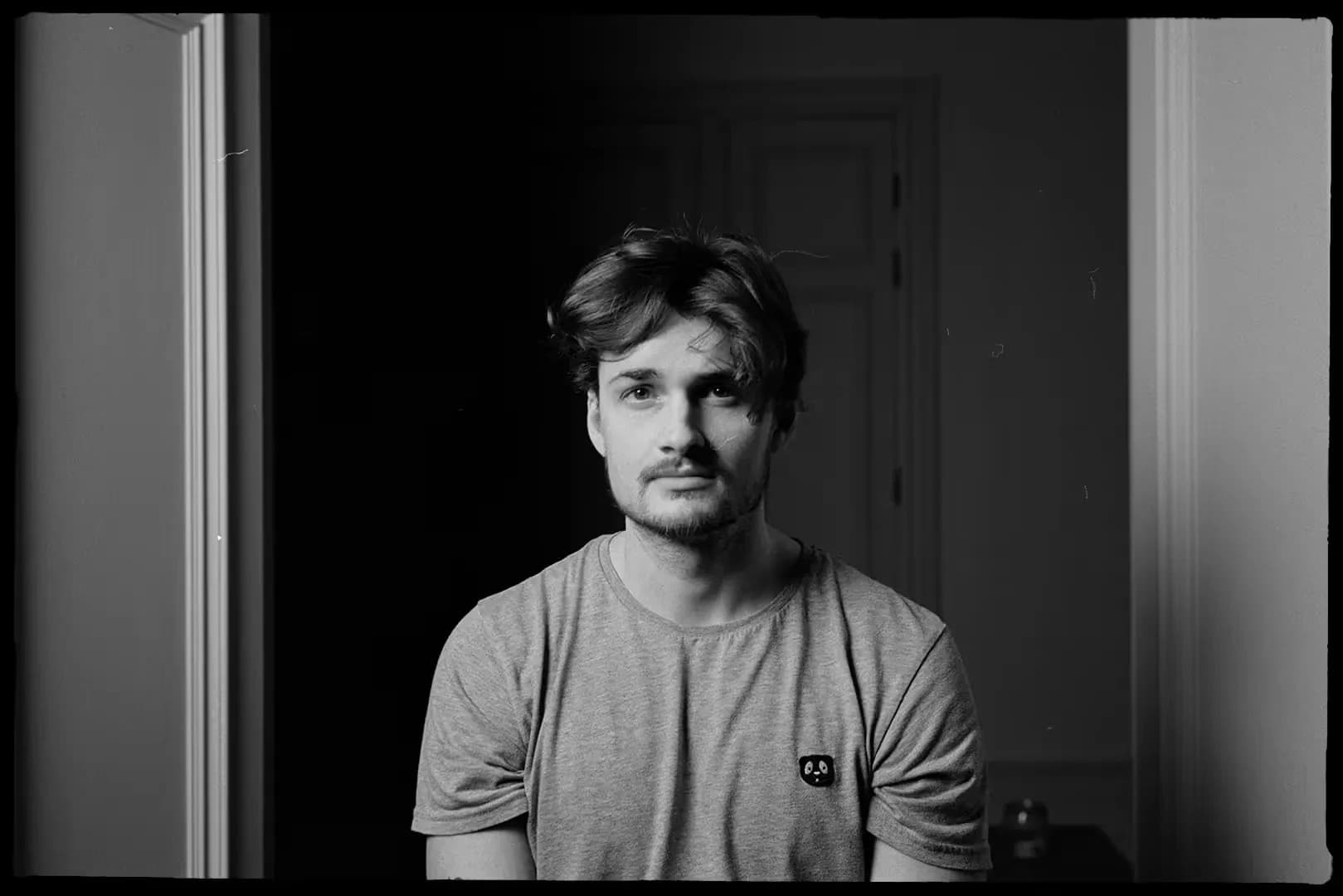 Portrait of Petter Bülling, in black and white.